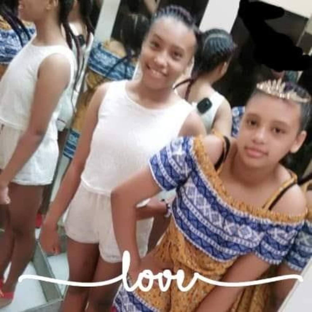 Meet your Posher, Yvette